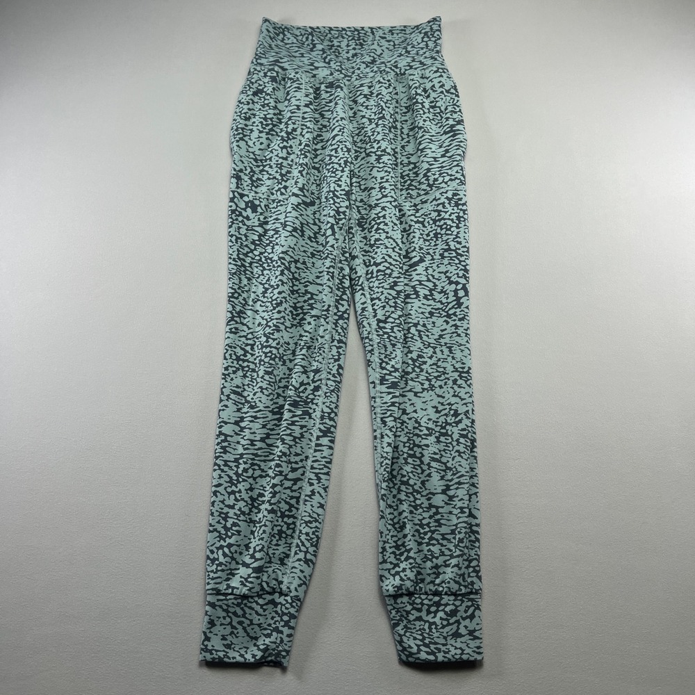 Athleta Salutation Jogger Pants Women XS Multicolor Animal Print Athleisure Yoga
